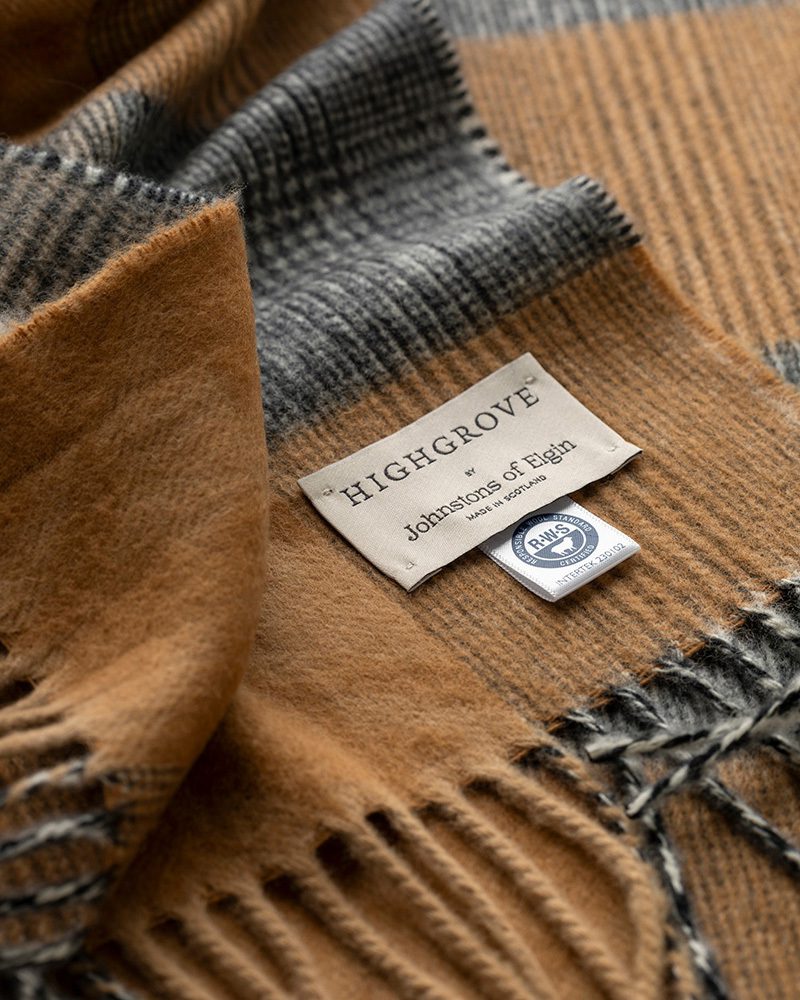 Johnstons of Elgin woven cashmere accessory detail